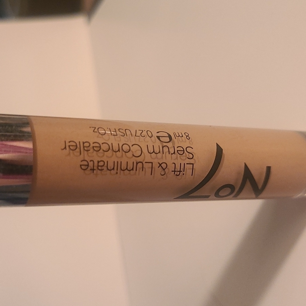 No7 Concealer - Picture 2 of 4